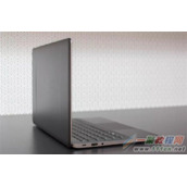 雷蛇新款Blade Stealth笔记本