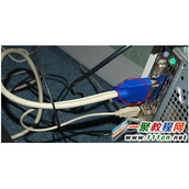 电脑显示器不停闪烁怎么办?显示器不停闪烁解决方法