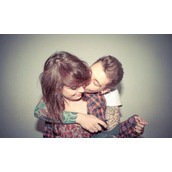 伤感个性签名女生霸气_我又不是你的谁，不能带给你安慰