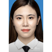 如何利用ps把人物脸部调正?