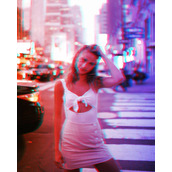 如何利用PS制作故障失真的超炫美女效果图片教程