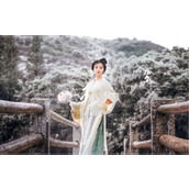 如何使用PS调出冷色唯美雪景人物写真照片