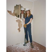 艾玛斯通新剧《诅咒》剧照发布