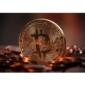 这位持有比特币7年的巨鲸刚刚抛售了价值7600万美元的BTC，转而买入这种山寨币
