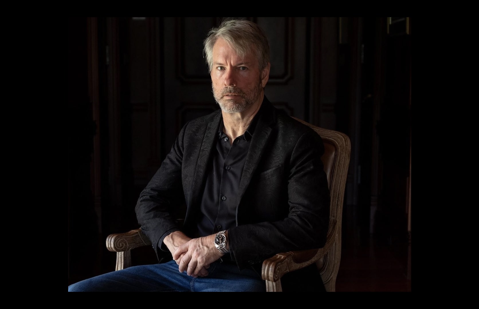 比特币暴跌算什么？迈克尔·塞勒毫不动摇，暗示将再度加仓