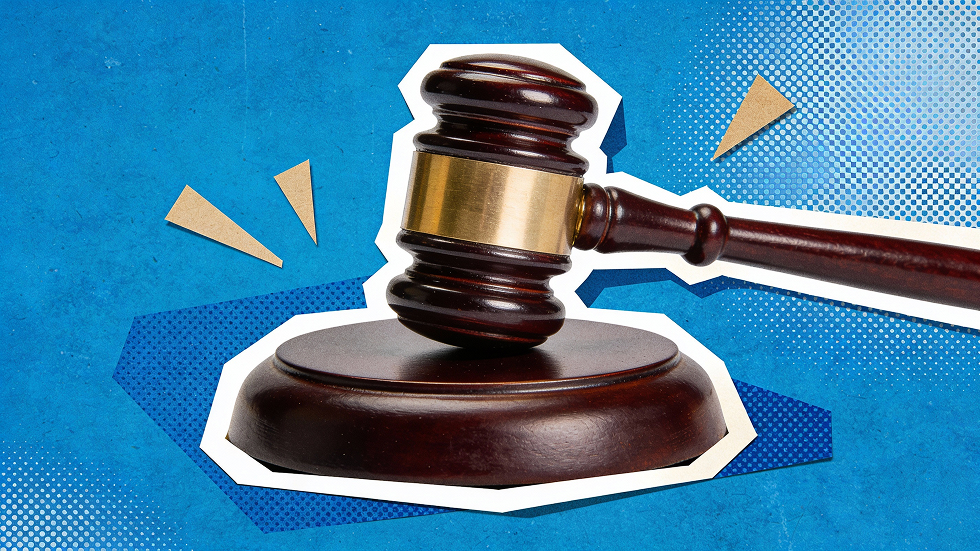 加密世界，正在和传统经济“坐到一张桌子上？”