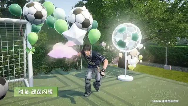 聚光灯撕裂夜幕绿茵场奏响狂欢序曲
