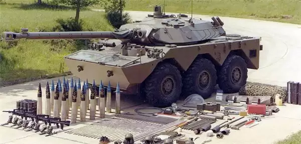 装甲前线 装甲卫星展望 七 AMX-10