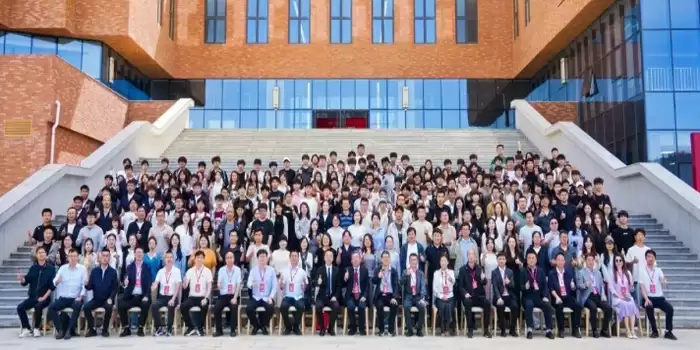 AI创变教学：这场研讨会打造湾区与西部高等教育协同发展新平台