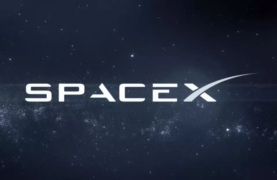 SpaceX展示纤薄AI设备原型：深度整合xAI技术并对标OpenAI