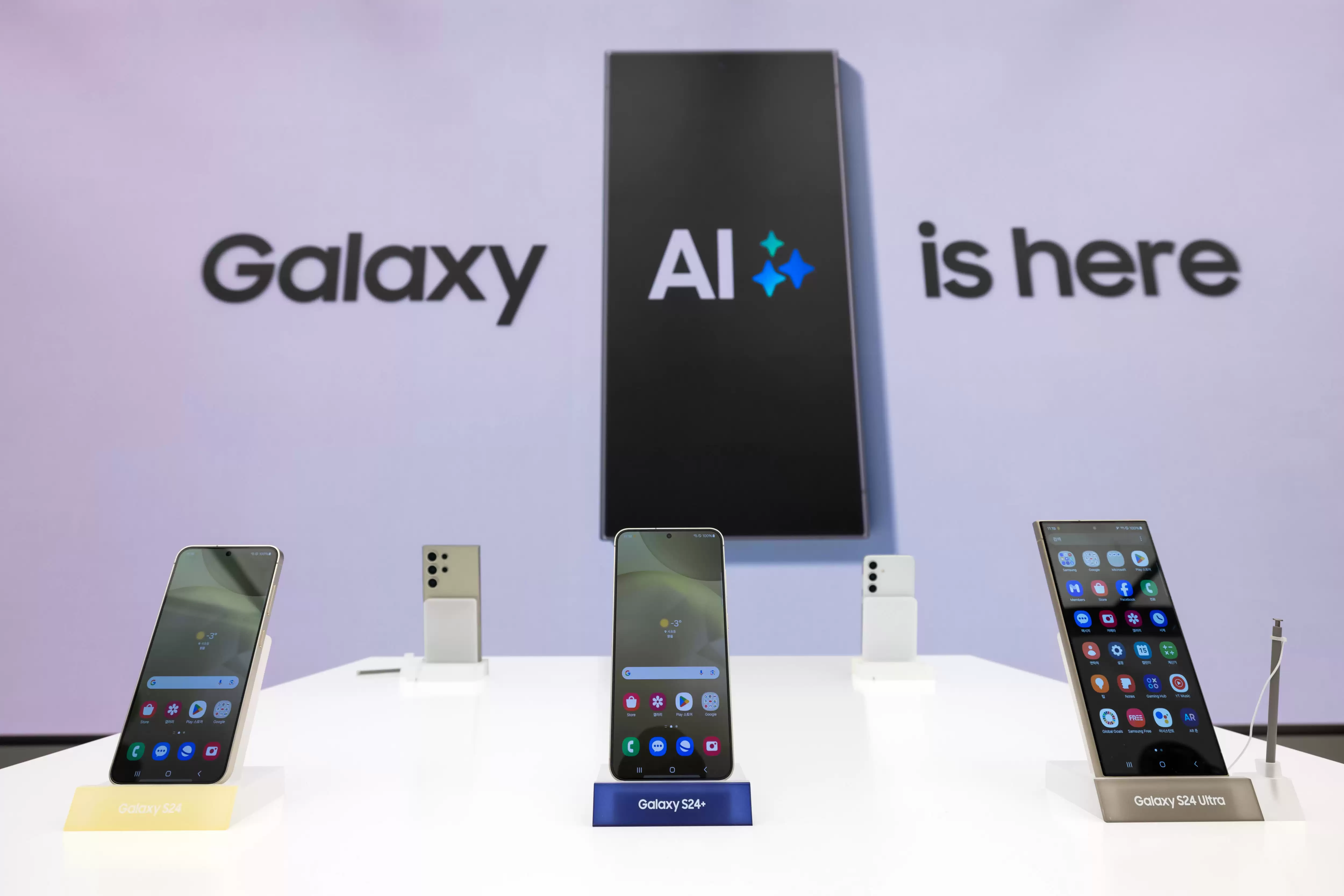 Google Pixel 9最新曝光：All in AI手机：安卓老大哥领衔？