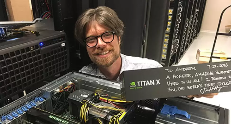 显卡为什么卖得越来越贵？NVIDIA 副总裁：别争了 摩尔定律早就死透了