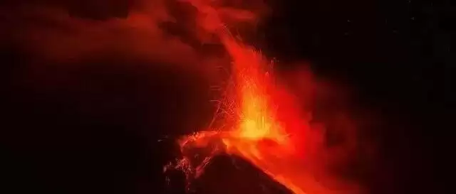 三年涨价 300%！AI 电荒引爆燃气轮机：A 股核心概念股曝光