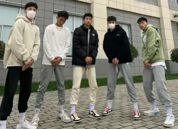 抖音播放我的音乐是什么歌 抖音播放我的音乐SnoopCatt歌词分享