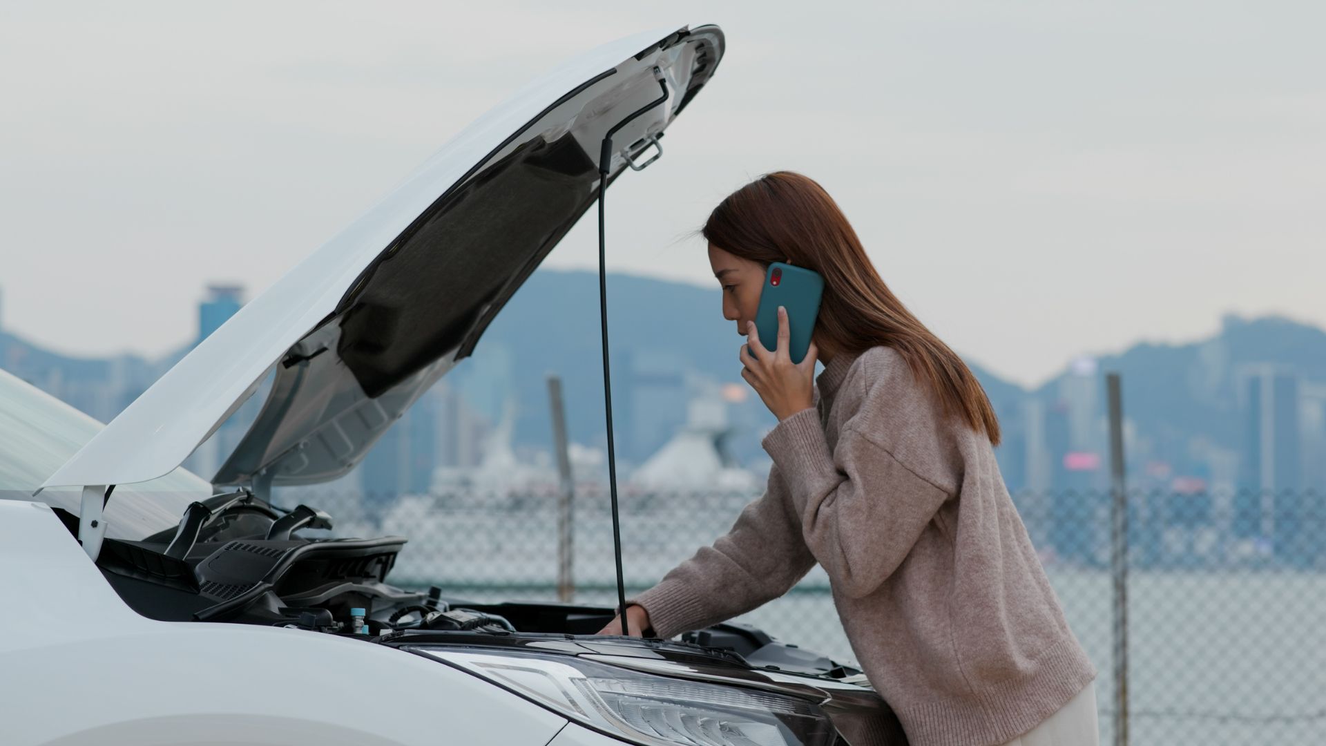 比特币在7.5万美元附近停滞不前，因交易者将代币转移至交易所