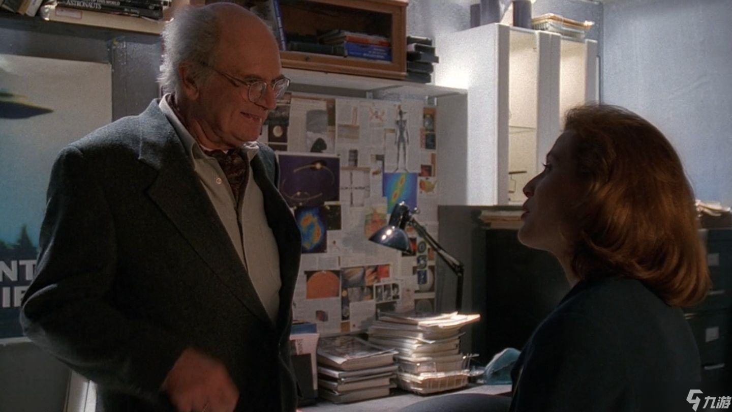 《X档案》第三季搞笑集戏仿外星人绑架事件