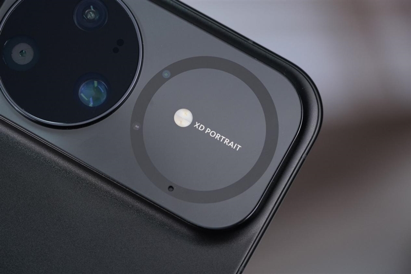 前后双红枫上阵 华为nova 15 Ultra全面评测：年轻人的影像轻旗舰！