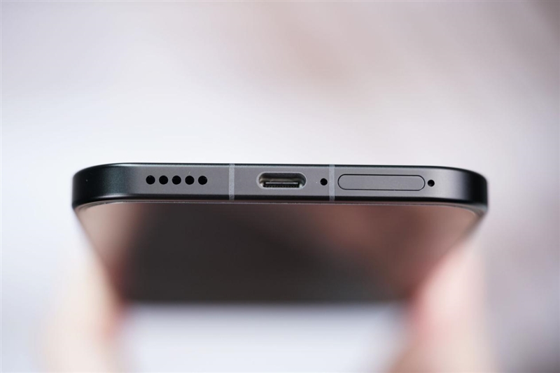 前后双红枫上阵 华为nova 15 Ultra全面评测：年轻人的影像轻旗舰！