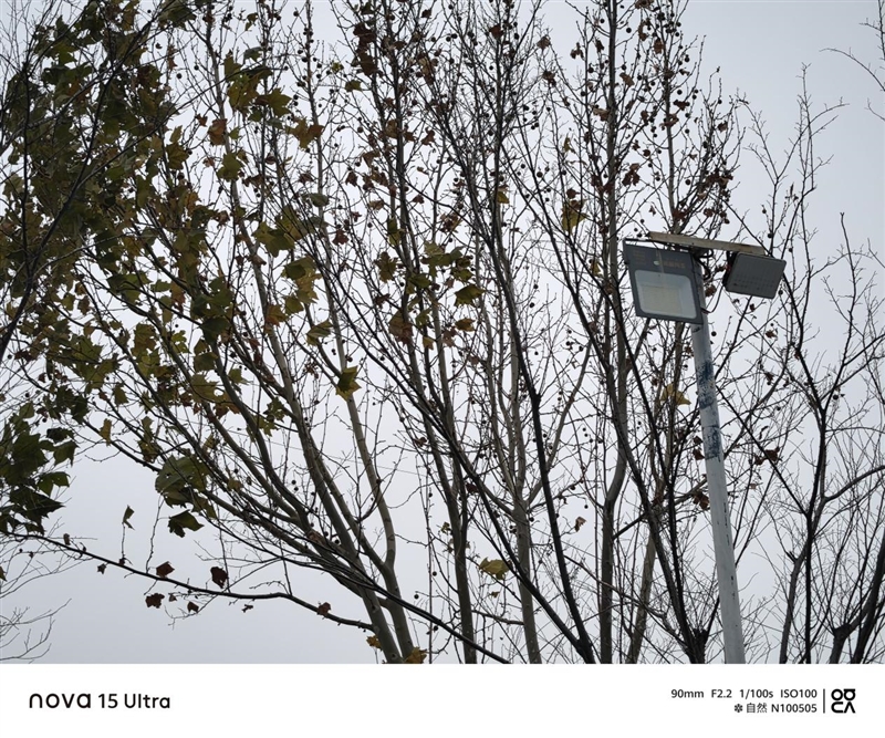 前后双红枫上阵 华为nova 15 Ultra全面评测：年轻人的影像轻旗舰！