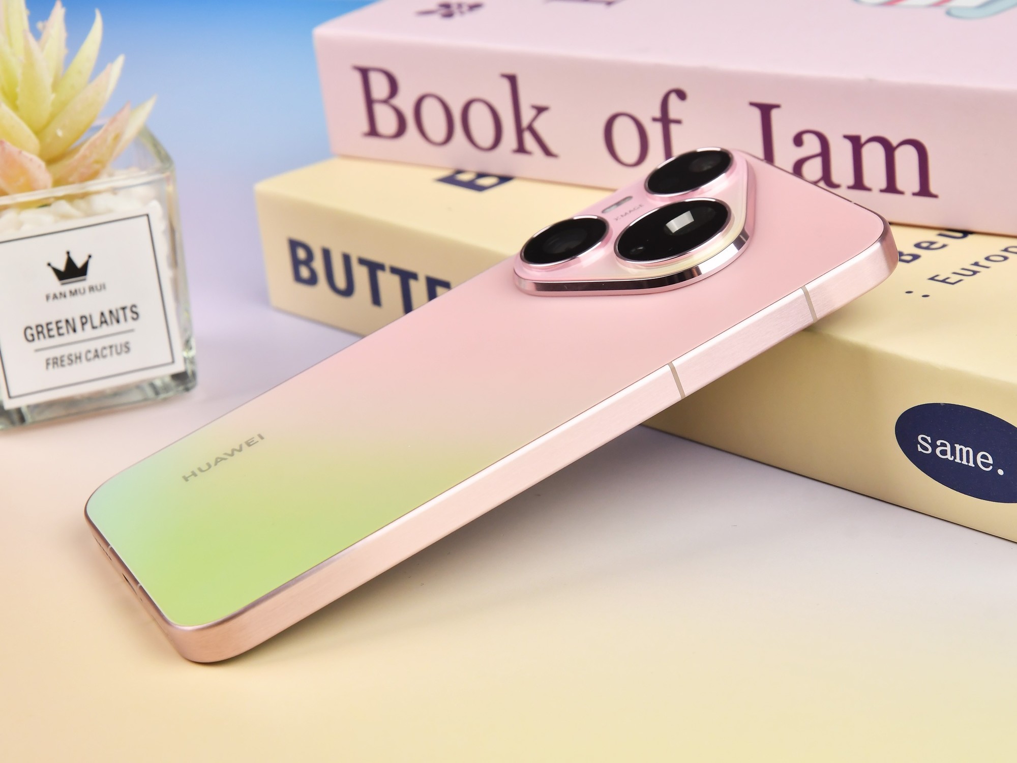 华为Pura 90系列上手评测 渐变美学一眼种草