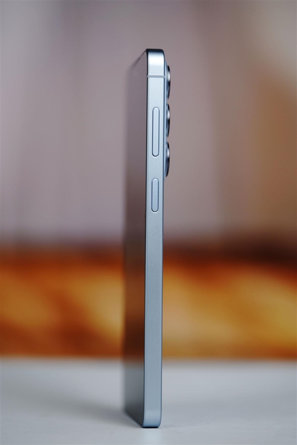 第五代骁龙8至尊版加持！三星Galaxy S26+手机体验评测：轻薄与性能兼得