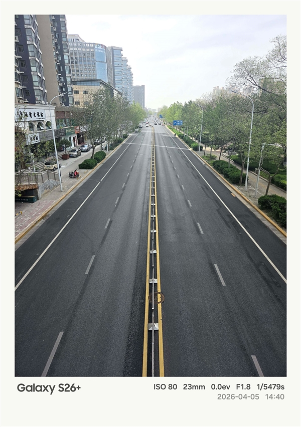 第五代骁龙8至尊版加持！三星Galaxy S26+手机体验评测：轻薄与性能兼得