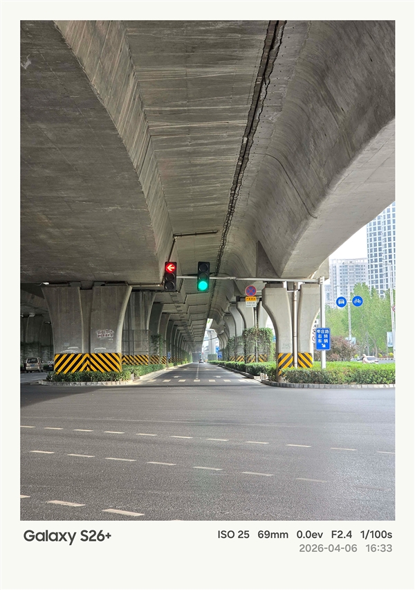 第五代骁龙8至尊版加持！三星Galaxy S26+手机体验评测：轻薄与性能兼得