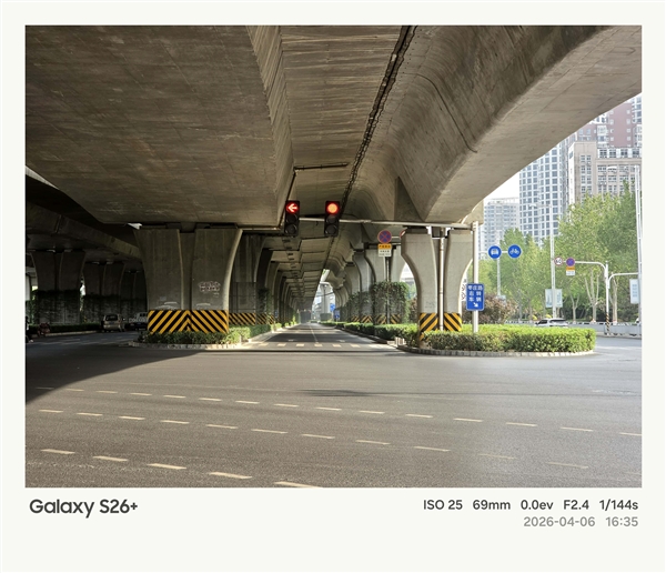 第五代骁龙8至尊版加持！三星Galaxy S26+手机体验评测：轻薄与性能兼得