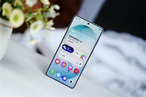 第五代骁龙8至尊版加持！三星Galaxy S26+手机体验评测：轻薄与性能兼得