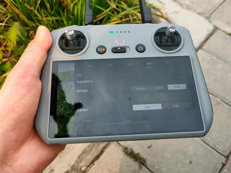 大疆 Lito X1航拍无人机评测：年轻人的第一台航拍机 这次真的敢飞了