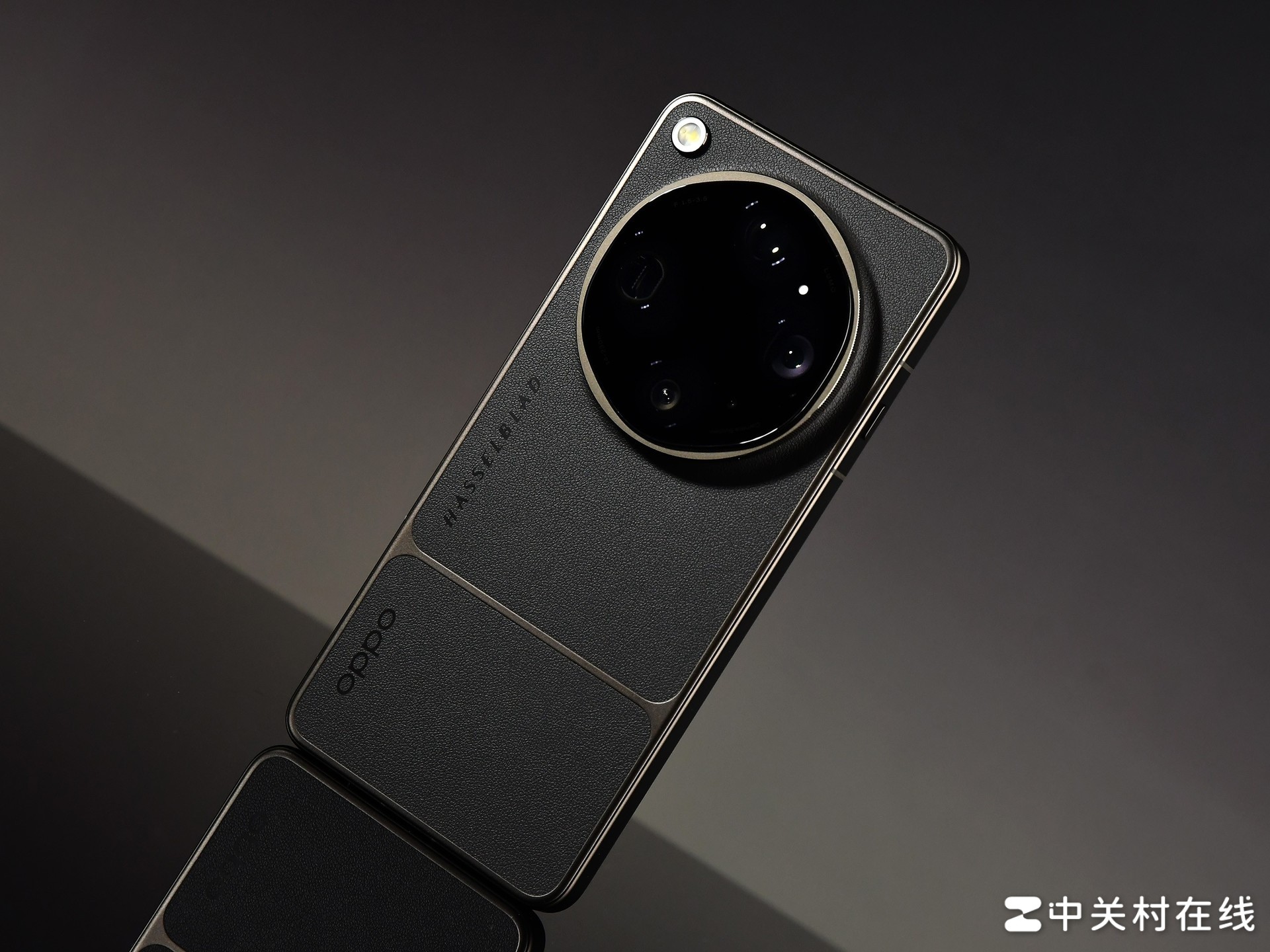 光学至上的口袋哈苏？5分钟看懂OPPO Find X9 Ultra值不值