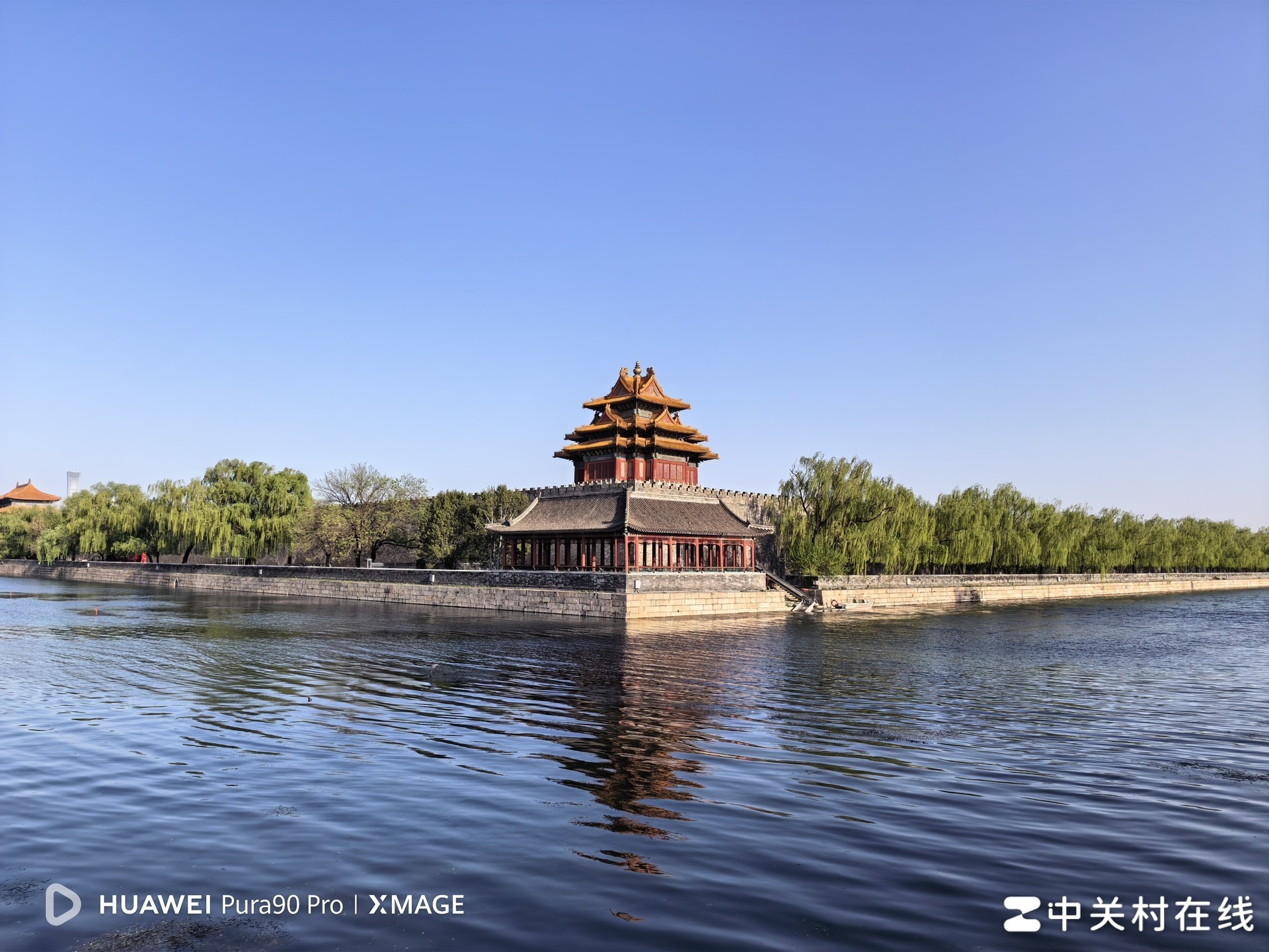 华为Pura 90 Pro上手评测：更具时尚感的影像旗舰