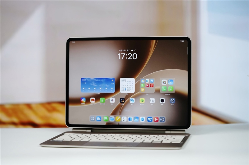A4 黄金屏+满血性能！OPPO Pad 5 Pro全面评测：告别爱奇艺 这款平板才是真生产力