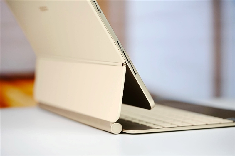A4 黄金屏+满血性能！OPPO Pad 5 Pro全面评测：告别爱奇艺 这款平板才是真生产力