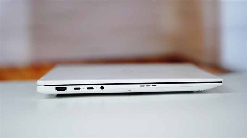 核显本竟敢卖到万元级别！荣耀MagicBook Pro16 2026全面评测：88W满血 + 92Wh续航，这可能是史上最强的核显本