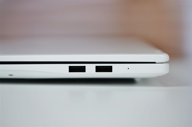 核显本竟敢卖到万元级别！荣耀MagicBook Pro16 2026全面评测：88W满血 + 92Wh续航，这可能是史上最强的核显本