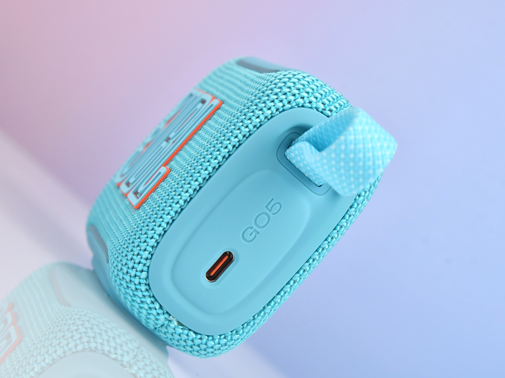 JBL GO5音乐金砖五代评测：小音箱里的全能选手