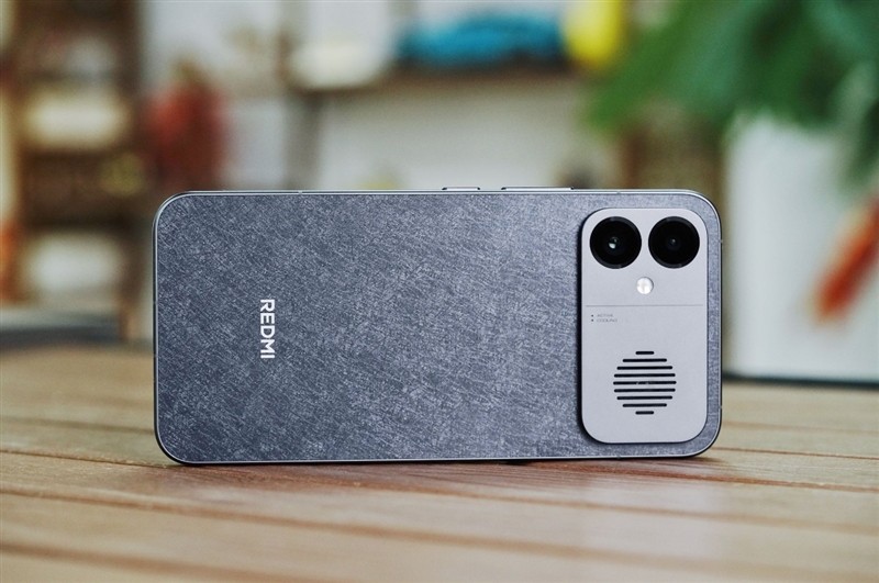 帧率超稳一条直线!REDMI K90 MAX手机评测:性能强悍 但不全是因为风扇
