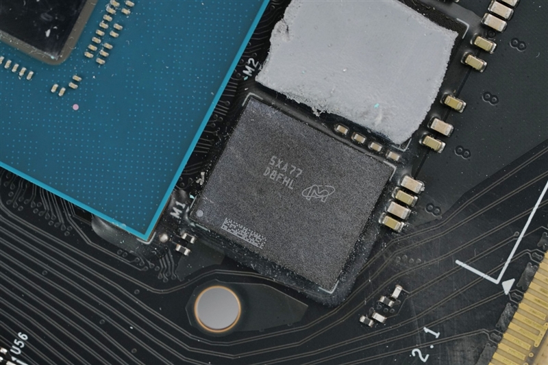 选择虚空还是圣光?微星RTX 5070魔兽世界至暗之夜联名显卡评测:设计精致性能强劲 陪你继续征战艾泽拉斯