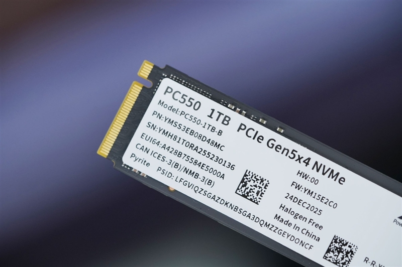 还有比它更强的OEM固态吗!长江存储PC550 1TB评测:不用散热片也能满速的PCIe 5.0 SSD