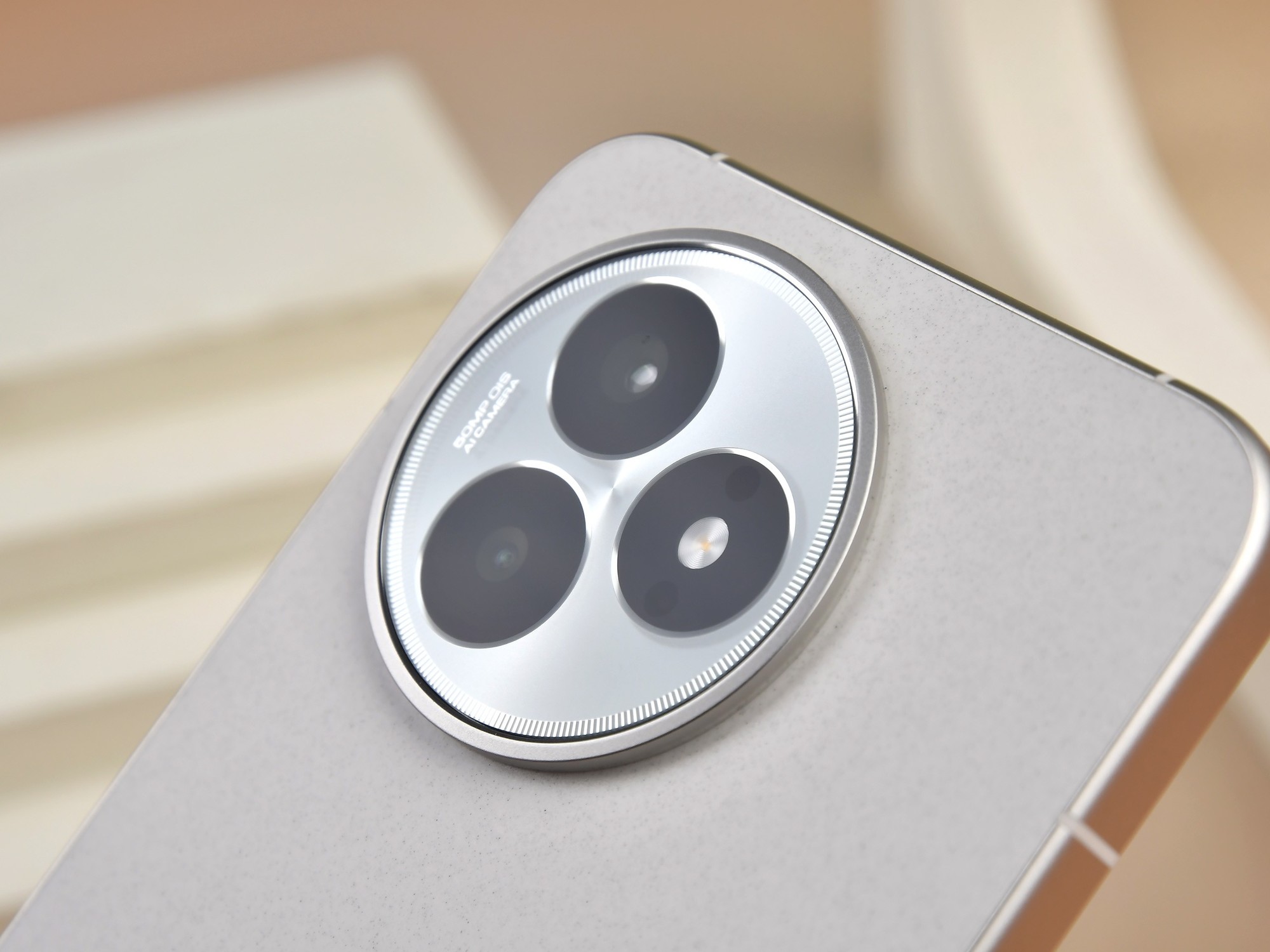 红米旗舰能否顶住涨价压力?REDMI K90 至尊版前瞻