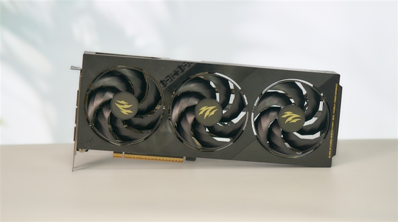DDR4-3600 vs DDR5-5600游戏实测:低延迟与高带宽谁更适合游戏