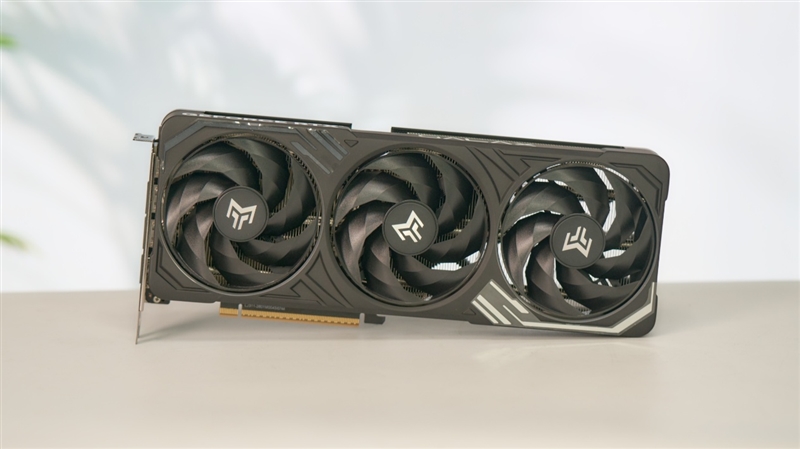 DDR4-3600 vs DDR5-5600游戏实测:低延迟与高带宽谁更适合游戏