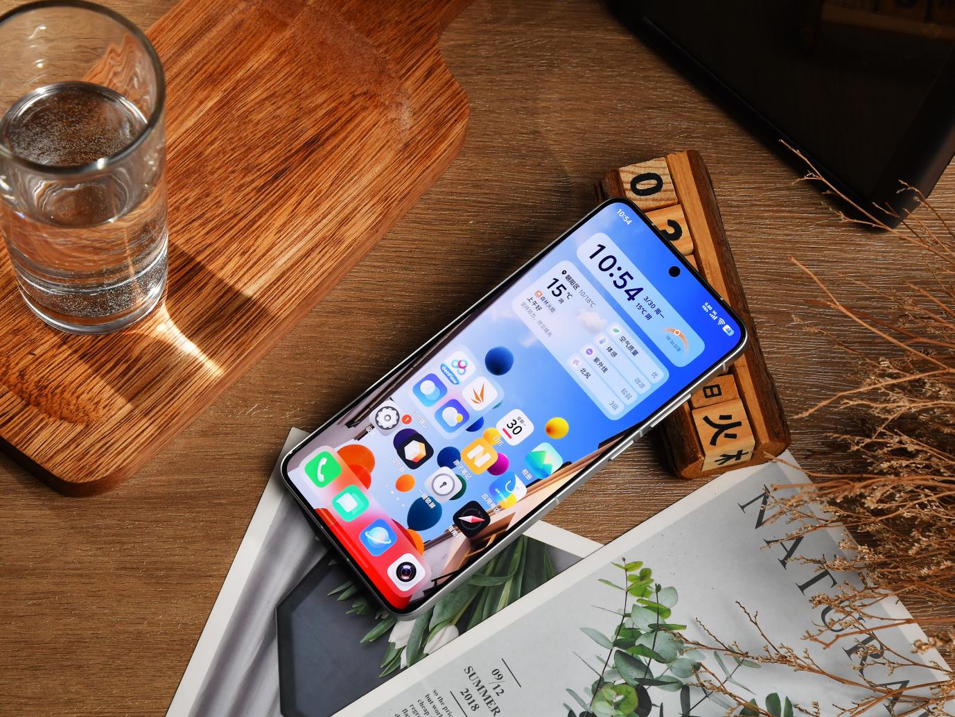 vivo X300 Ultra全面评测 手机里的“专业V单”究竟有多能打?
