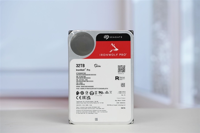 4盘RAID 0读写超1100MB/s!希捷酷狼Pro 32TB硬盘评测:百万文件快速完成备份