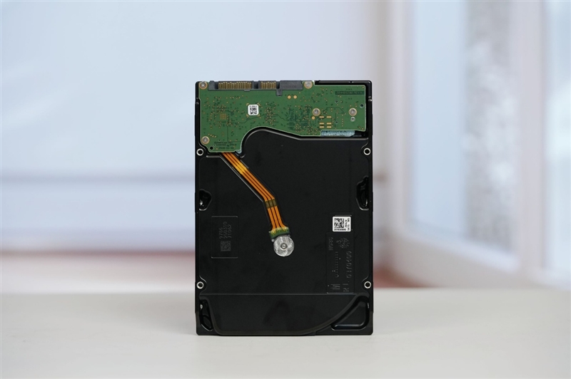 4盘RAID 0读写超1100MB/s!希捷酷狼Pro 32TB硬盘评测:百万文件快速完成备份