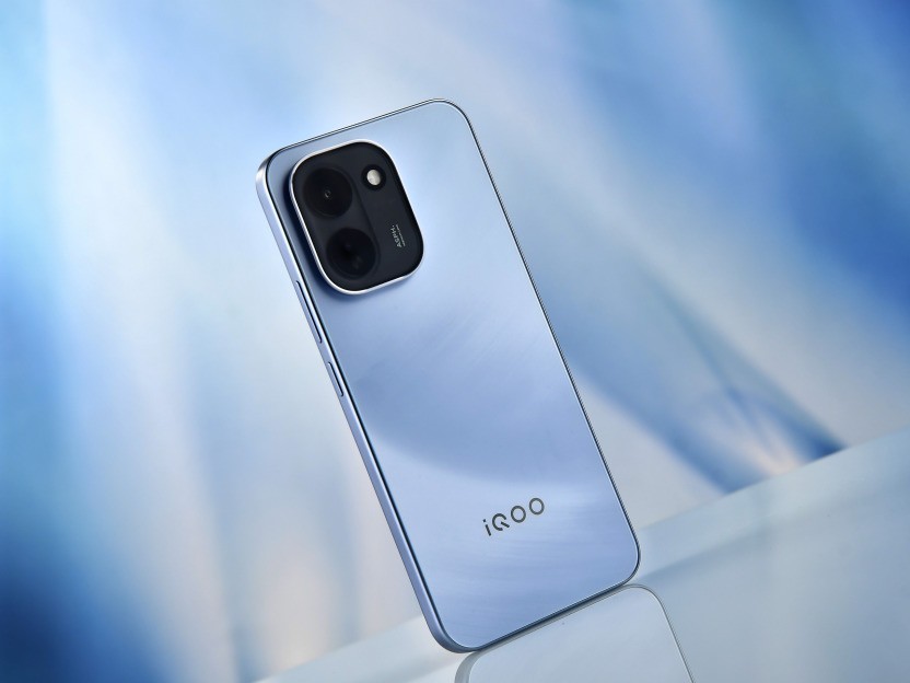 配置倒翻天罡,体验究竟如何?iQOO Z11全面评测